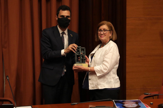 ICIP presents the Peace in Progress Award to the Coalition of Families of the Disappeared in Algeria, in a ceremony in Parliament