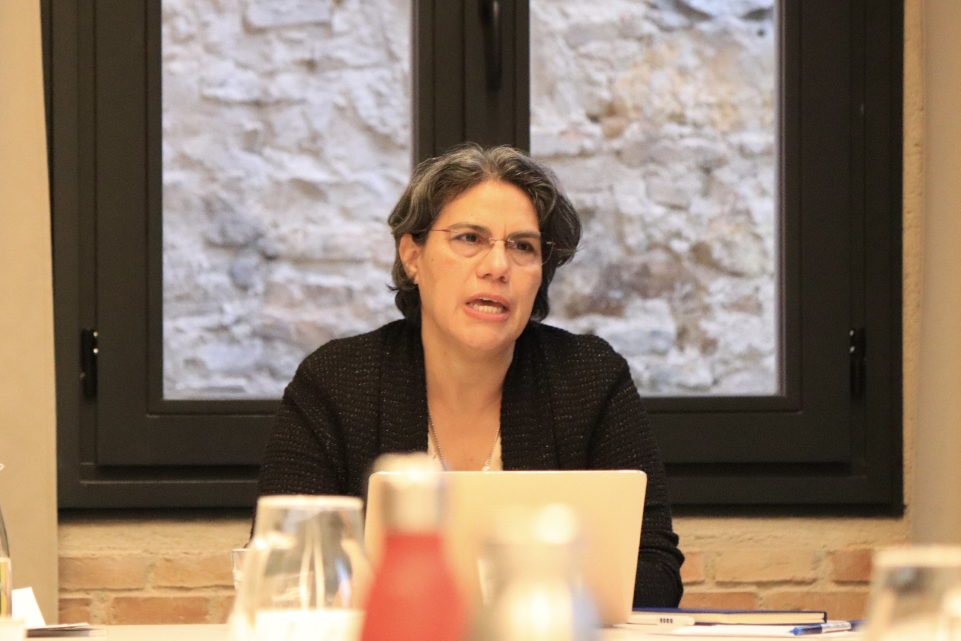 Elvira Cuadra analiza en Barcelona el impacto de la política migratoria de EE.UU